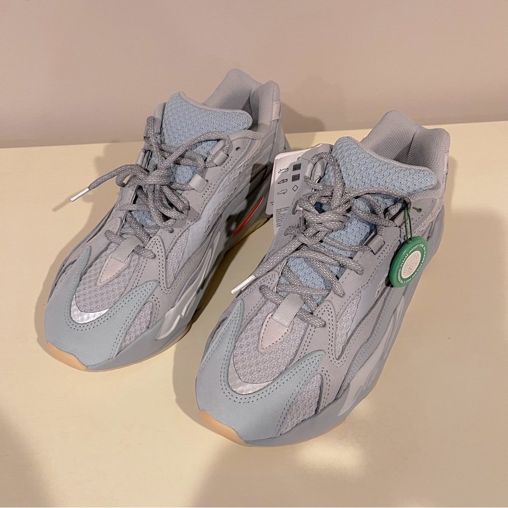 NWT Yeezy Boost 700 V2 Inertia